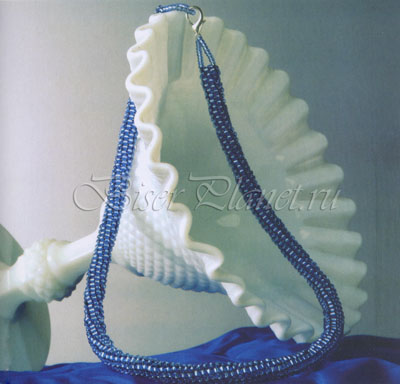 Ожерелье Голубая змейка